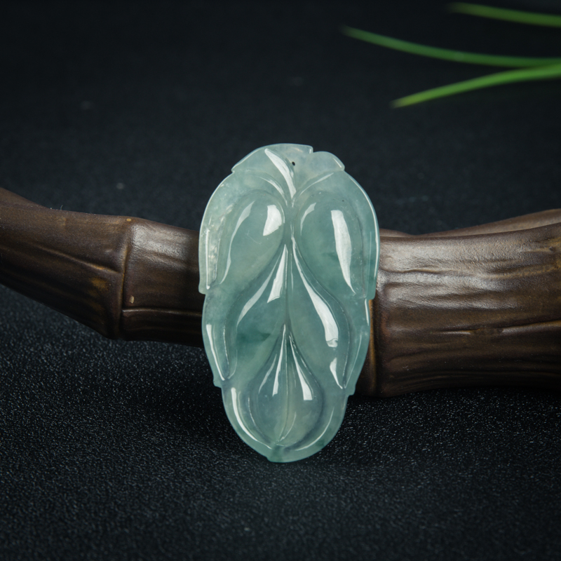 糯冰种飘花天然翡翠金枝玉叶吊坠-红掌柜