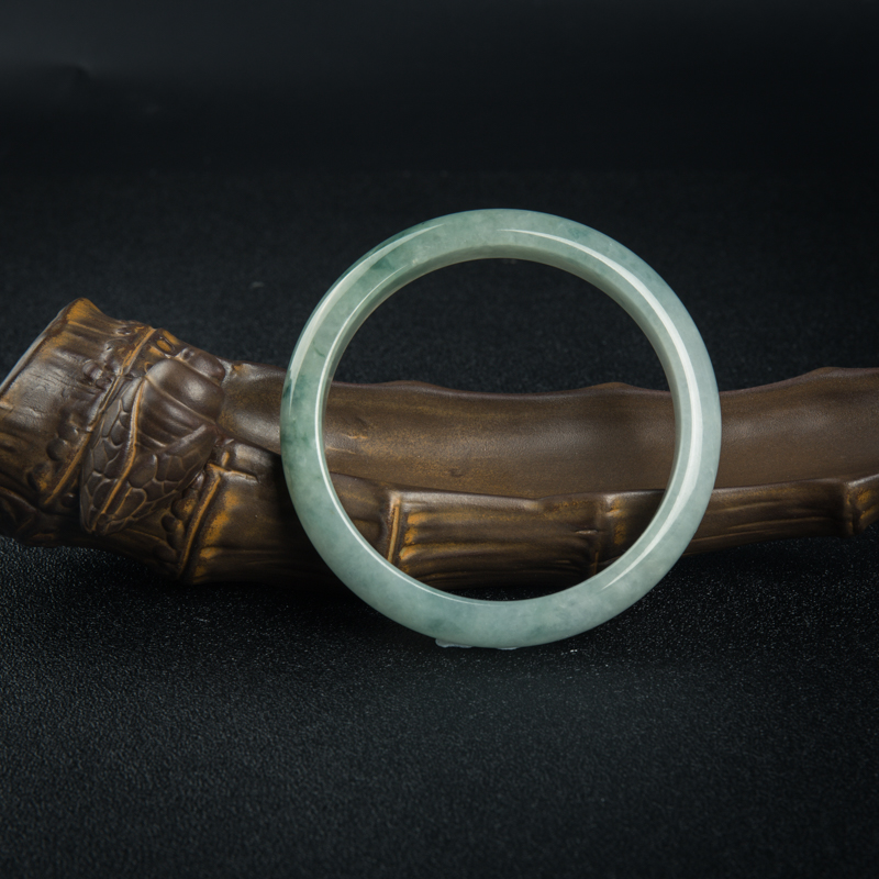 65mm飘花翡翠平安镯-红掌柜