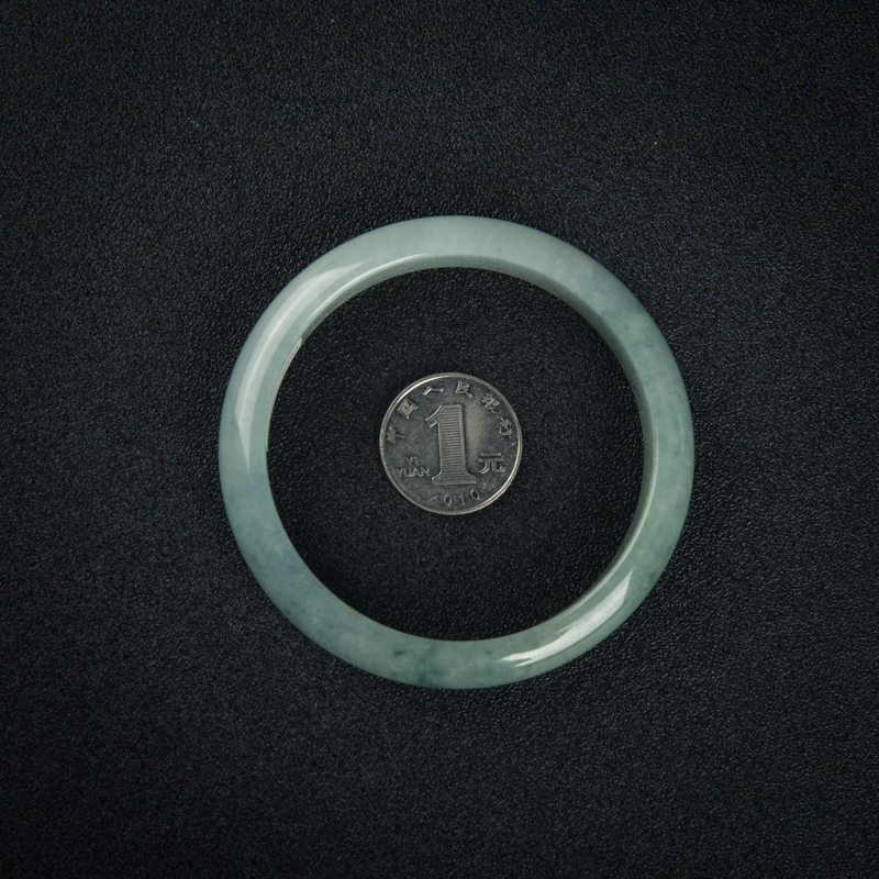 65mm豆种飘花翡翠平安镯-红掌柜