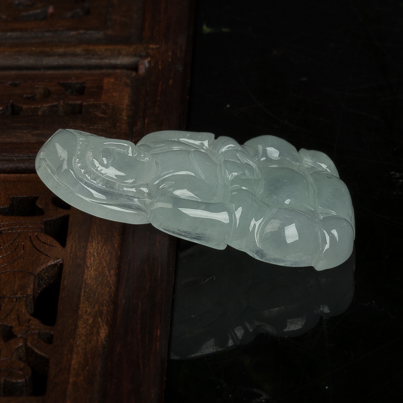 缅甸天然翡翠观音吊坠-红掌柜