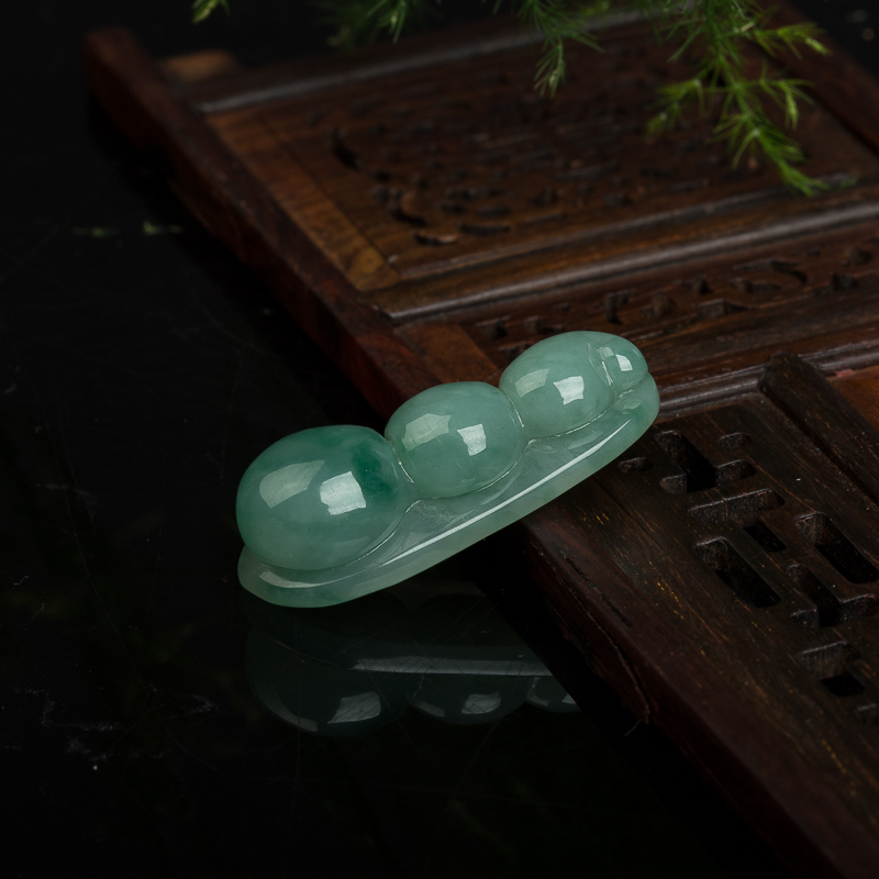 糯种翡翠连中三元吊坠-红掌柜