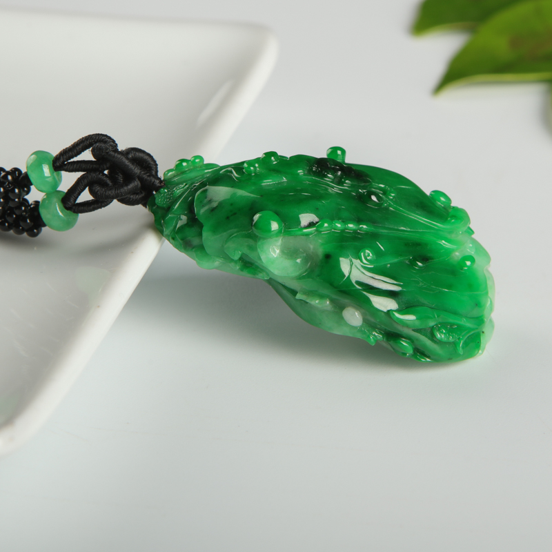 天然糯种翠绿翡翠年年有余吊坠-红掌柜