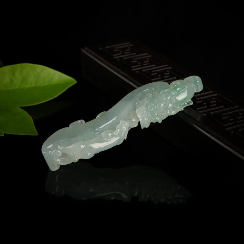糯冰种天然飘花翡翠辰龙吊坠-红掌柜