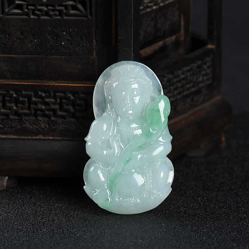 糯种飘翠翡翠观音吊坠-红掌柜