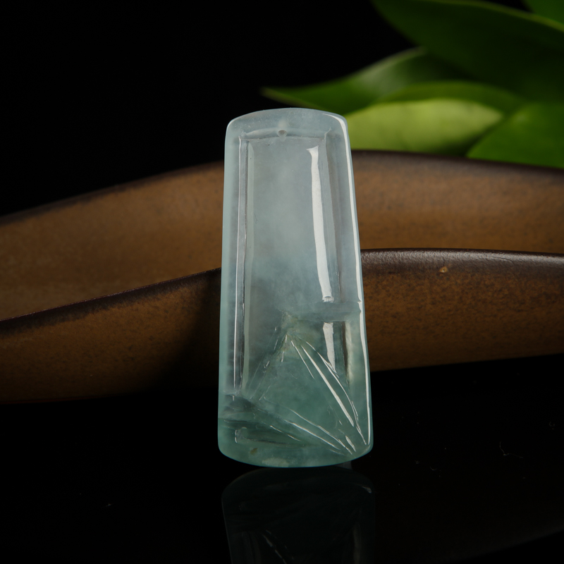 翡翠无事牌吊坠-红掌柜