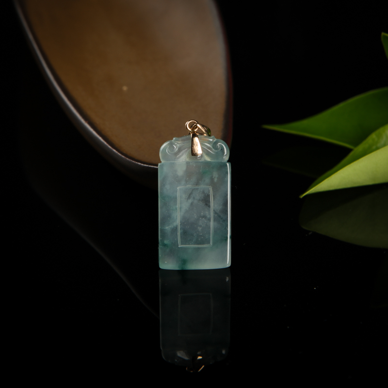 糯冰种翡翠无事牌吊坠-红掌柜