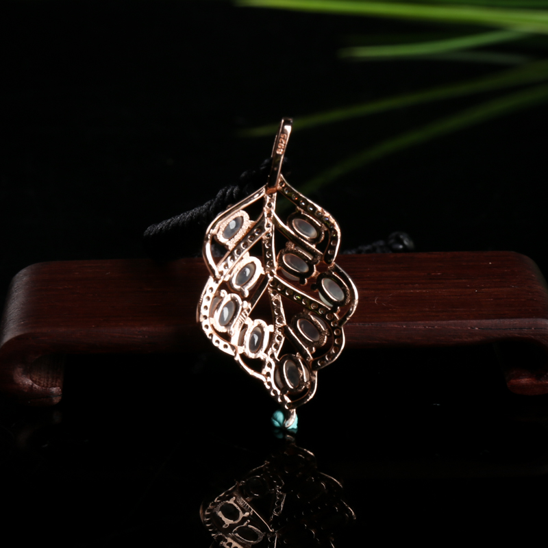 天然糯冰种翡翠吊坠-红掌柜