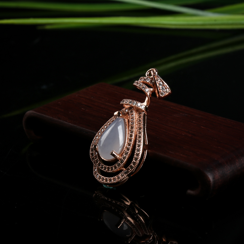 天然糯种翡翠吊坠-红掌柜