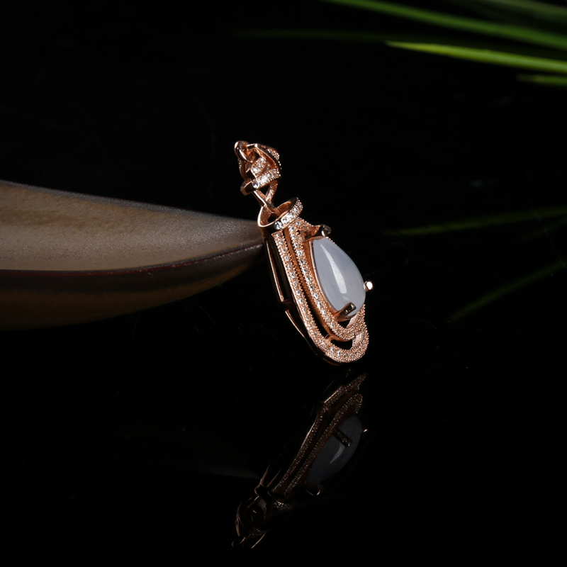 天然翡翠吊坠-红掌柜