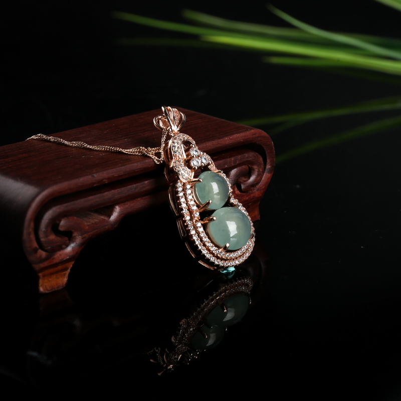 银镶天然糯冰种翡翠吊坠-红掌柜