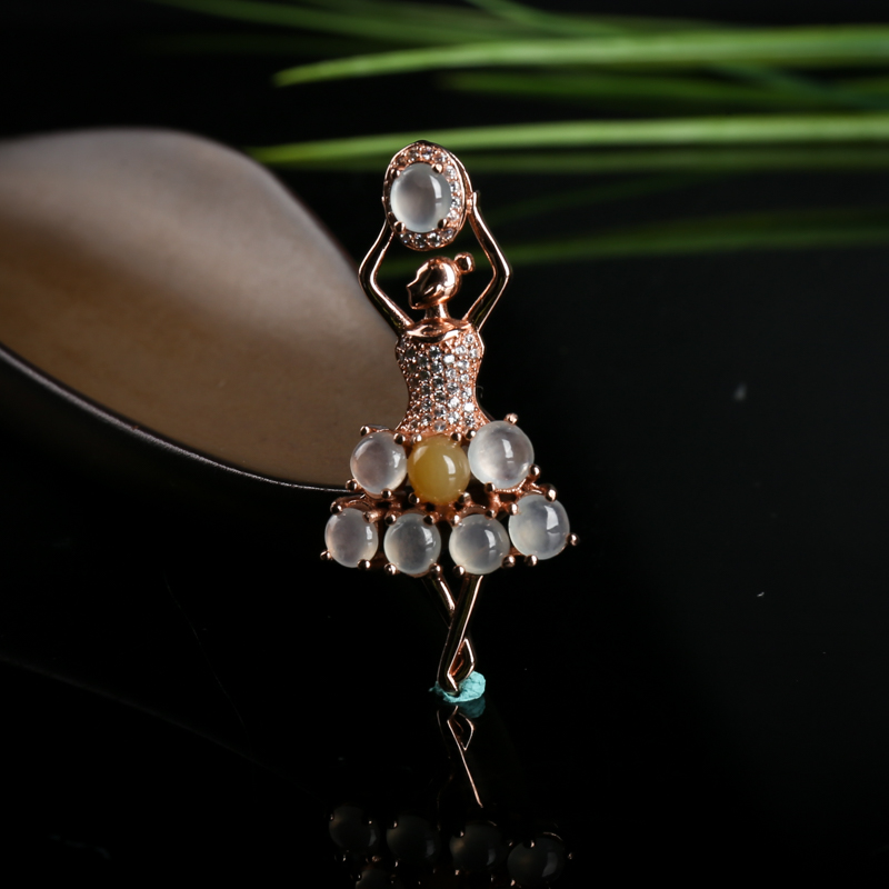 银镶糯冰种翡翠吊坠-红掌柜