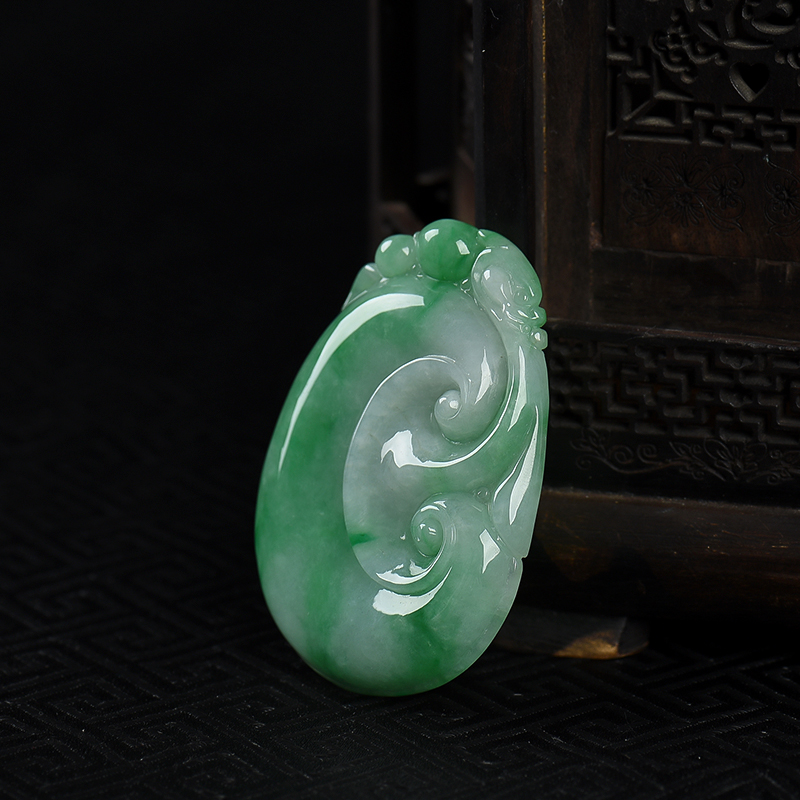 豆种翡翠如意吊坠-红掌柜