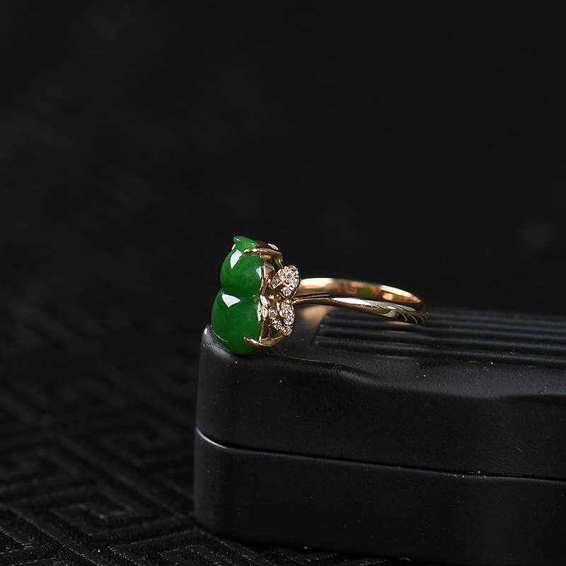 暗绿翡翠福禄戒指-红掌柜