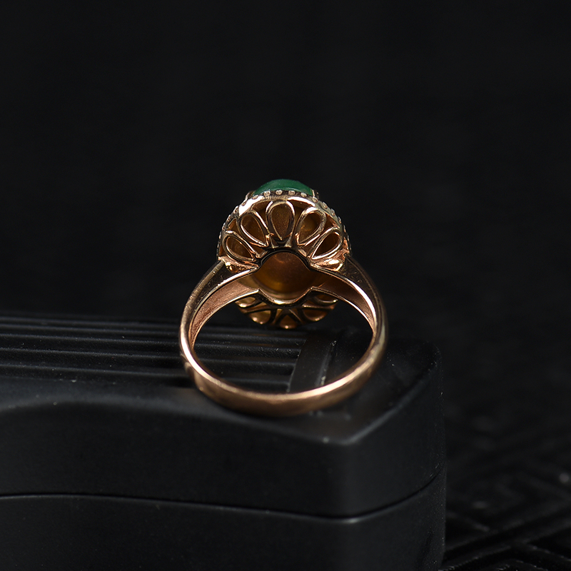 18k糯冰种翡翠随形戒指-红掌柜