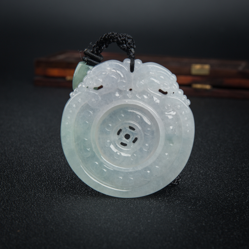 糯种翡翠扭转乾坤吊坠-红掌柜