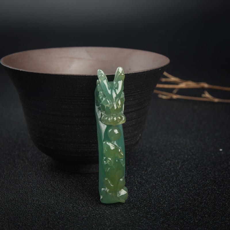 糯种蓝绿翡翠吊坠-红掌柜