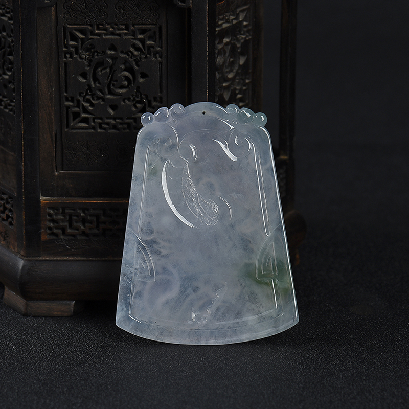 翡翠辰龙吊坠-红掌柜