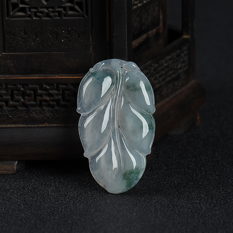 糯冰种飘花翡翠金枝玉叶吊坠-红掌柜