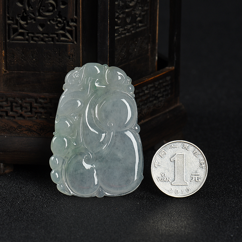 糯冰种翡翠吊坠-红掌柜