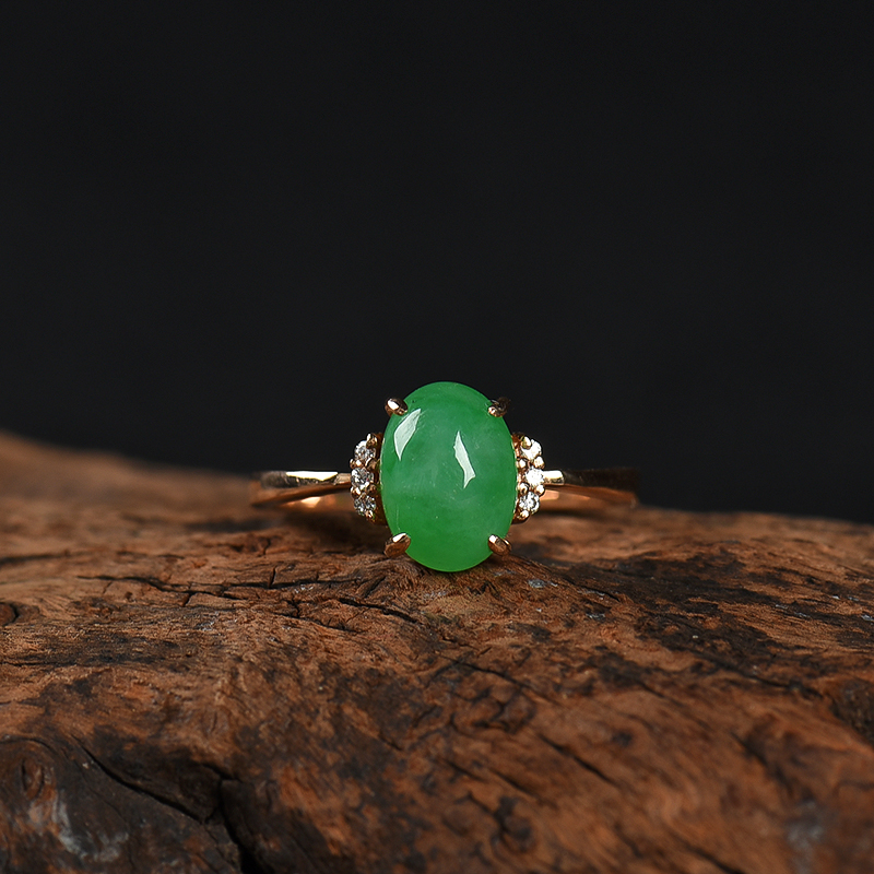 18K糯种豆绿翡翠戒指-红掌柜