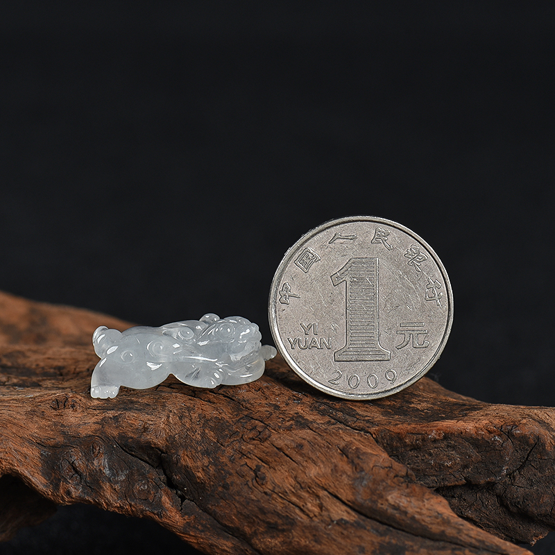 天然翡翠貔貅吊坠-红掌柜