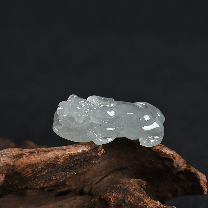 天然糯冰种翡翠貔貅吊坠-红掌柜