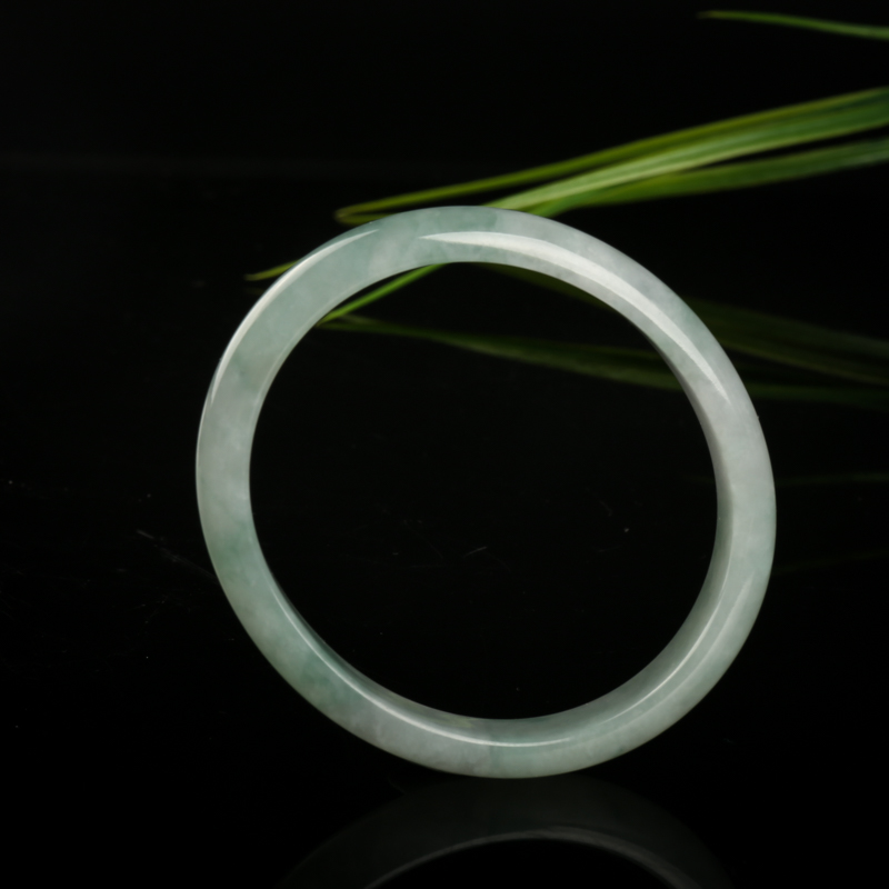 55.5mm豆种灰绿翡翠贵妃镯-红掌柜