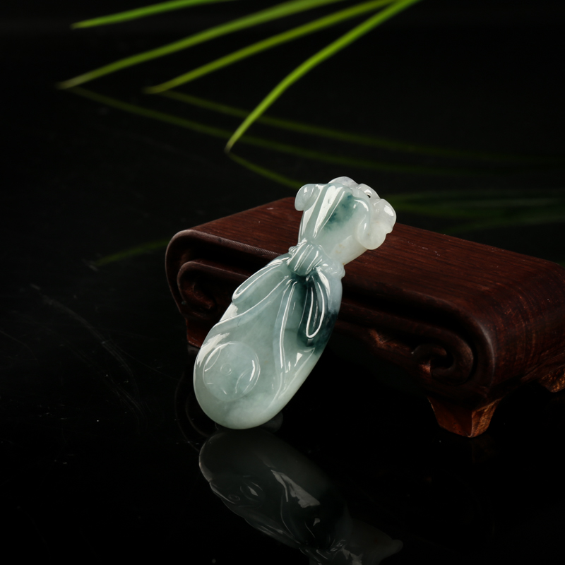 糯种翡翠钱袋吊坠-红掌柜