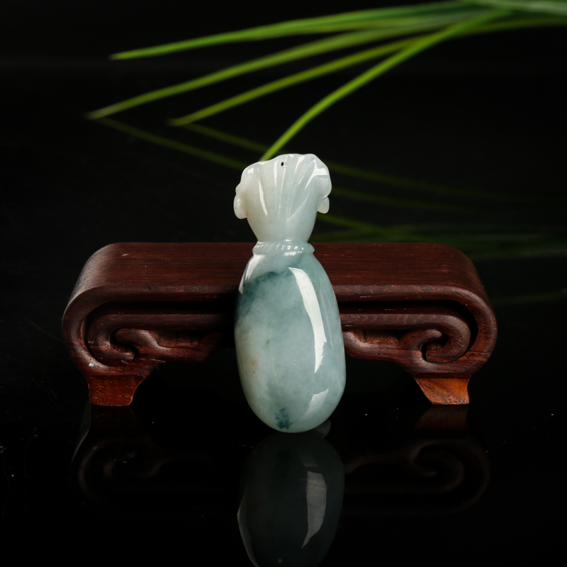 翡翠钱袋吊坠-红掌柜