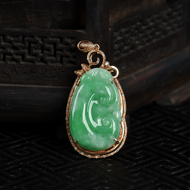 18K豆种豆绿翡翠如意吊坠-红掌柜