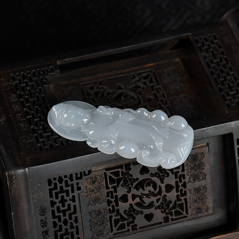 天然翡翠观音吊坠-红掌柜