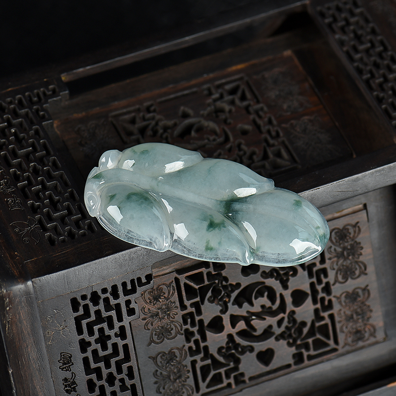 天然翡翠金枝玉叶吊坠-红掌柜