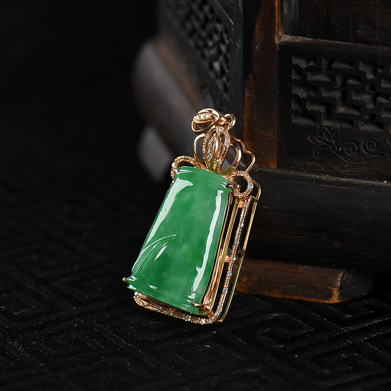 缅甸豆种豆绿翡翠节节高升吊坠-红掌柜