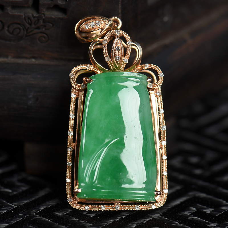 缅甸天然豆种豆绿翡翠吊坠-红掌柜