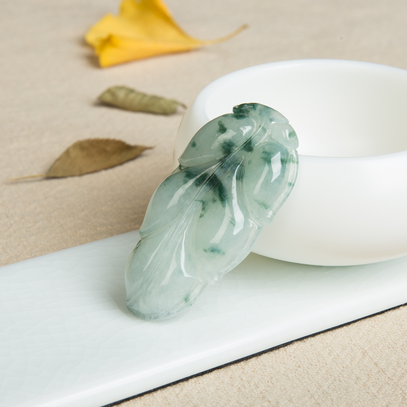 天然翡翠金枝玉叶吊坠-红掌柜