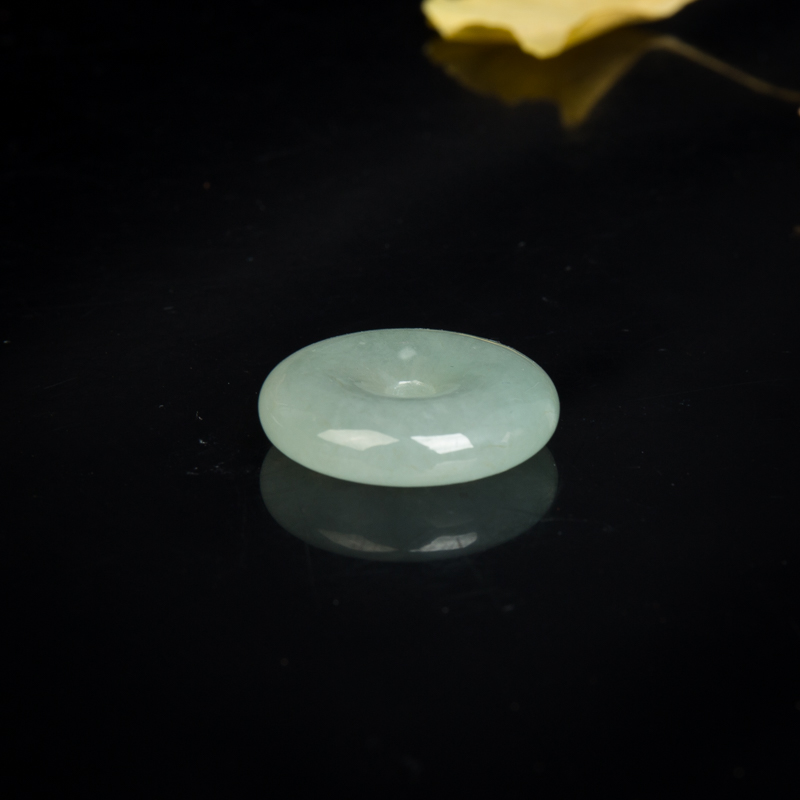 糯冰种晴水翡翠吊坠-红掌柜