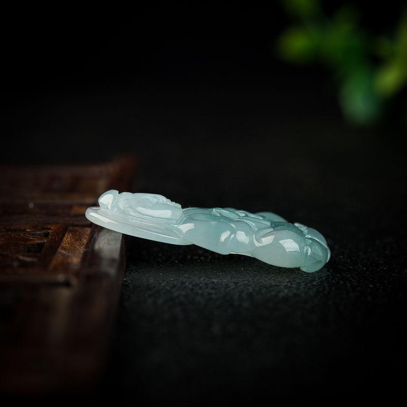 缅甸天然糯冰种翡翠观音吊坠-红掌柜