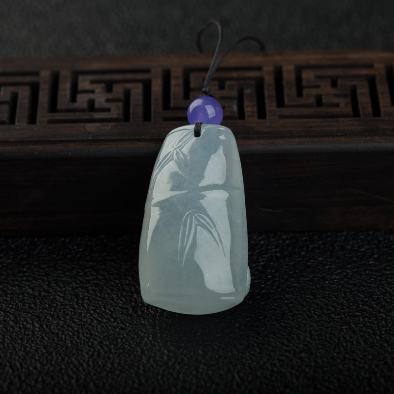 缅甸天然白色翡翠节节高升吊坠-红掌柜