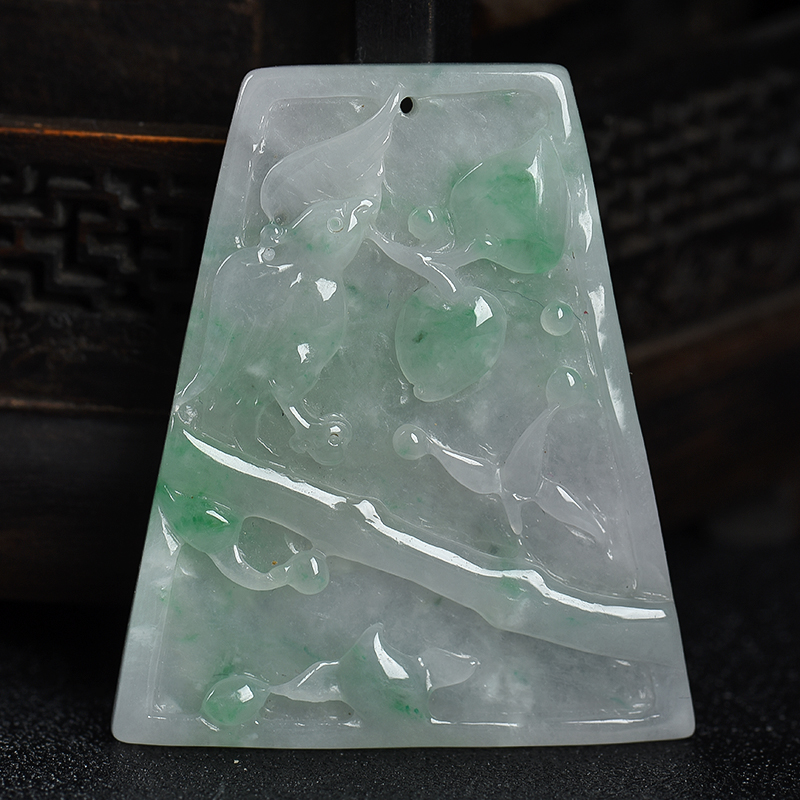 缅甸天然糯种飘翠翡翠吊坠-红掌柜