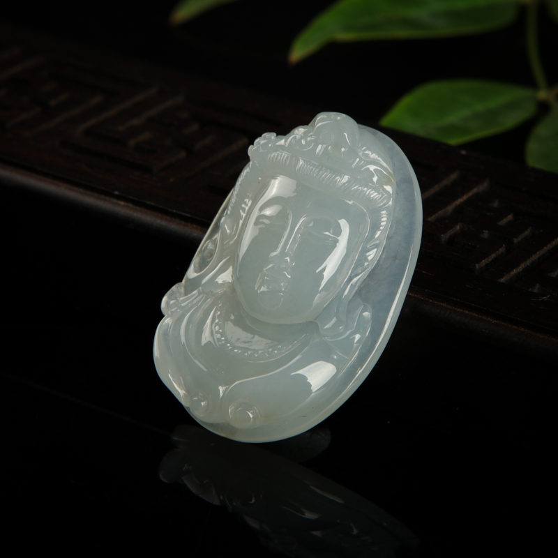 翡翠观音吊坠-红掌柜