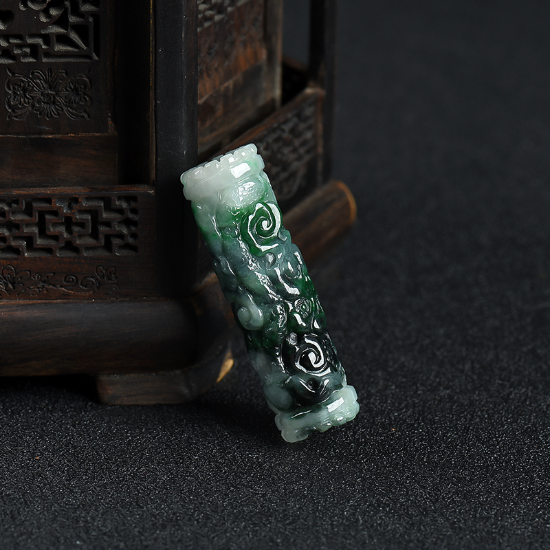 飘翠翡翠龙柱吊坠-红掌柜