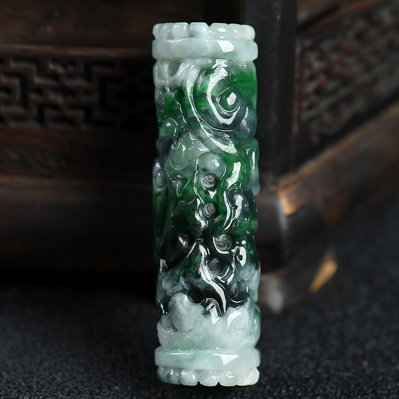 天然翡翠龙柱吊坠-红掌柜