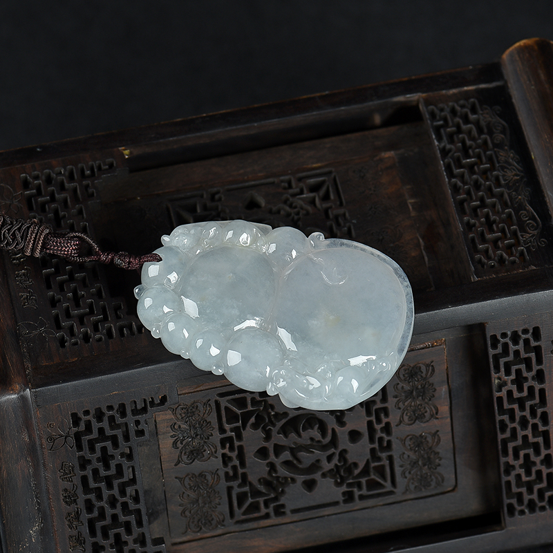 糯种白色翡翠葫芦-红掌柜