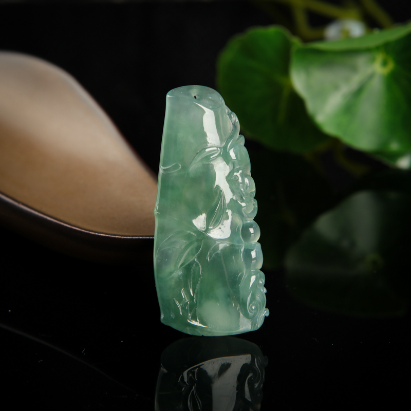 糯冰种飘花翡翠节节高吊坠-红掌柜