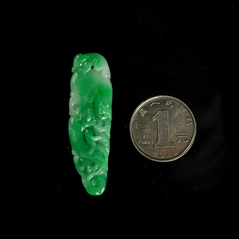 糯种飘翠翡翠吊坠-红掌柜