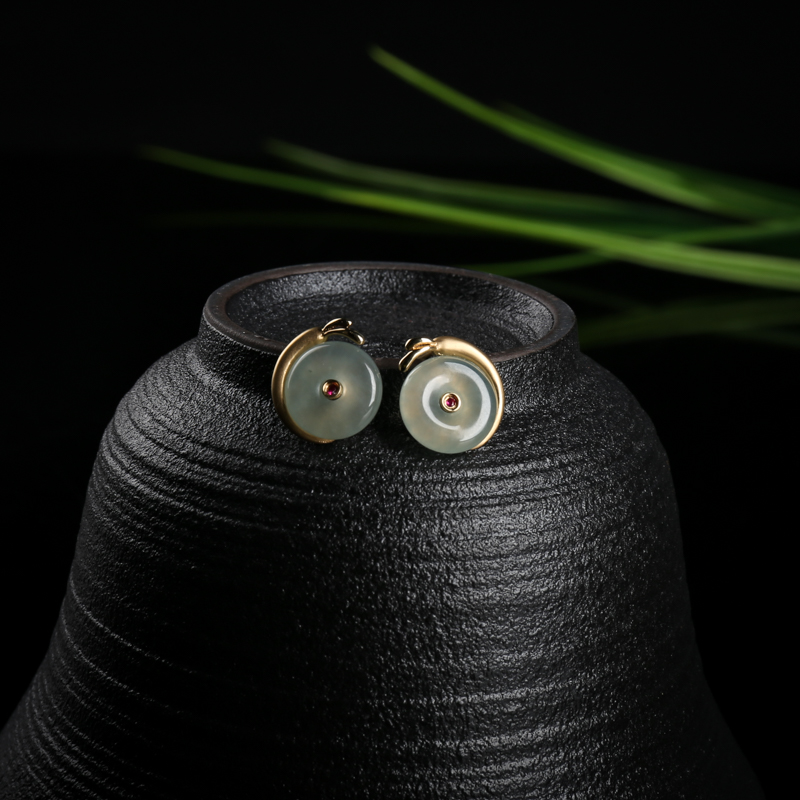 天然翡翠蜗牛耳钉-红掌柜