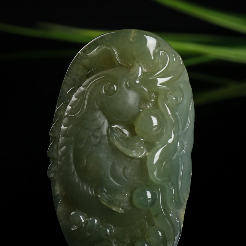 翡翠年年有余吊坠-红掌柜