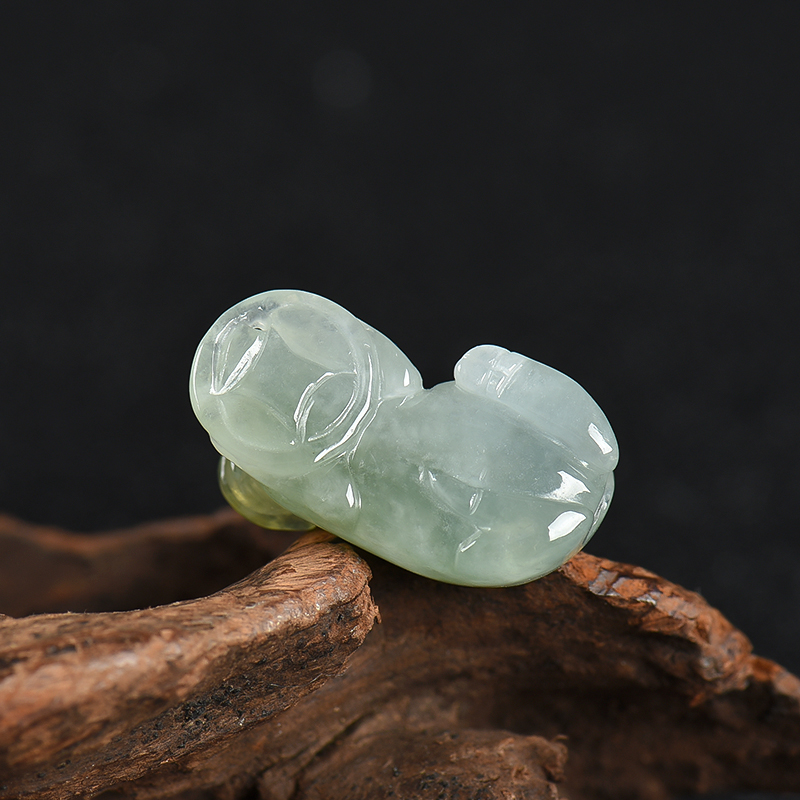 缅甸天然翡翠丑牛吊坠-红掌柜