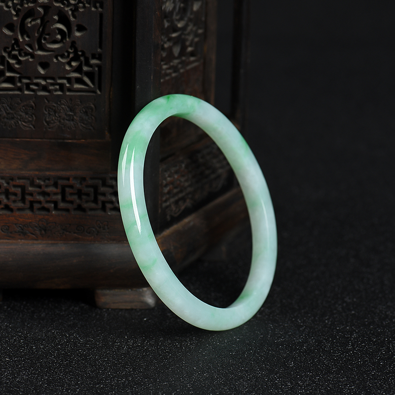 天然糯种飘翠翡翠贵妃镯-红掌柜