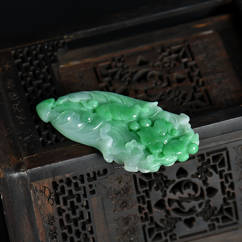 缅甸天然糯种翡翠白财吊坠-红掌柜